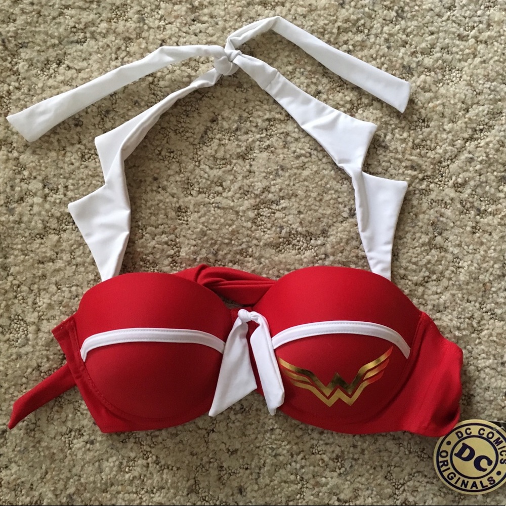 NWT Wonder Woman Bikini Top (Hot Topic)